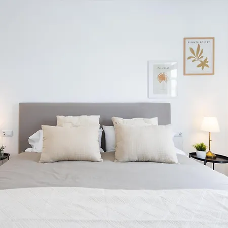 Home2book Stylish Apt, Pool & Terrace Americas Apartman Arona