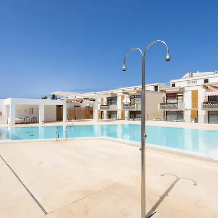 Appartement Home2book Stylish Apt, Pool & Terrace Americas