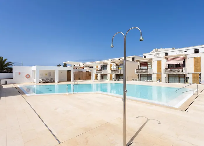 Appartement Home2book Stylish Apt, Pool & Terrace Americas