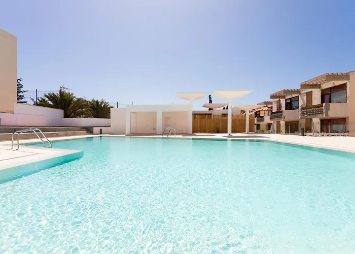 Home2book Stylish Apt, Pool & Terrace Americas *